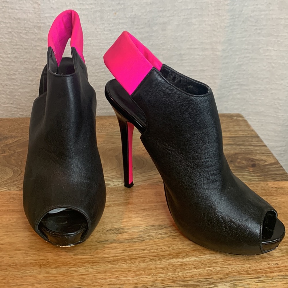 Chinese laundry peep toe hidden platform pumps